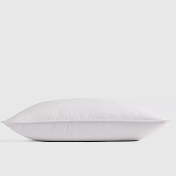 NWOT QUINCE Premium Down Alternative Pillow Firm King 5139 - Picture 4 of 13